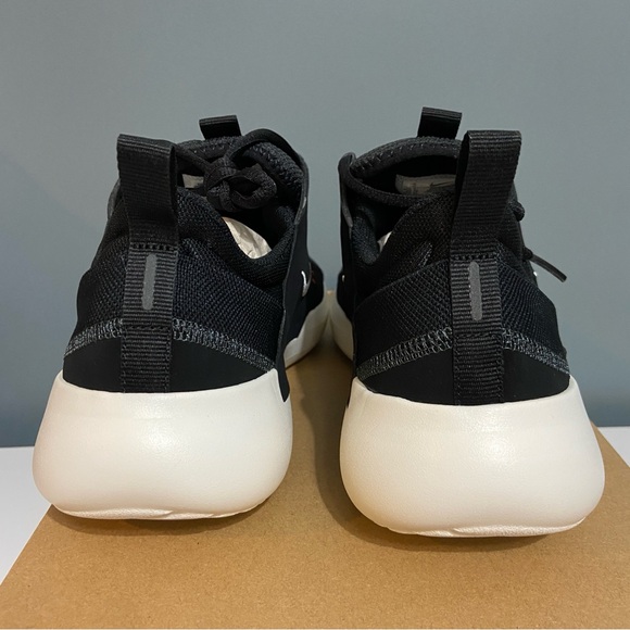 Nike E-Series AD Casual Shoes - Picture 5 of 10